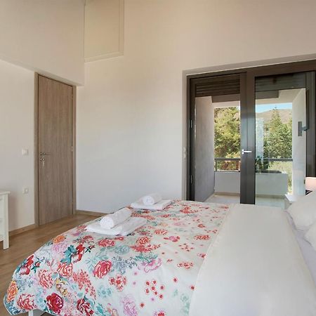 Serenity Villa Corinth 外观 照片